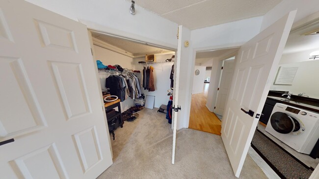 Building Photo - 270 E Highland Ave