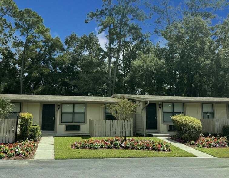 Primary Photo - The Cottages @ Treasure Coast