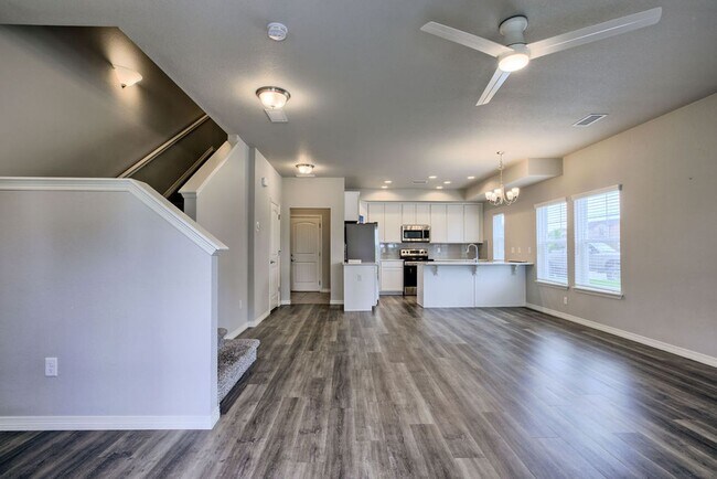 Building Photo - 1695 Grand Ave