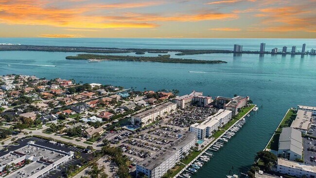 Building Photo - 109 Paradise Harbour Blvd