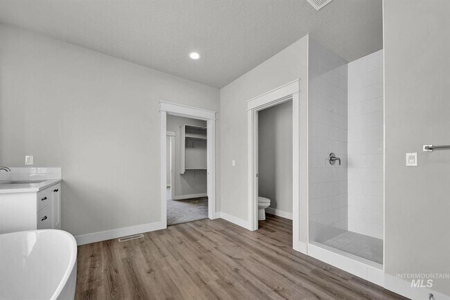 Building Photo - Immaculate Single-Level Home w/3-Car Garage