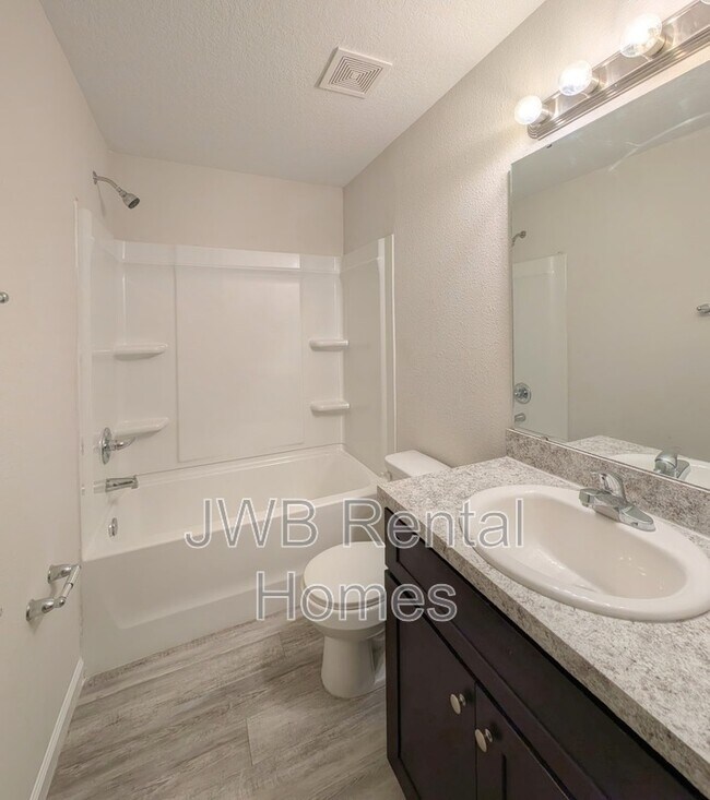 Building Photo - 5215 Missouri Ave