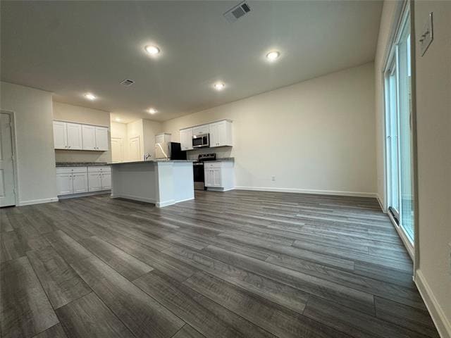 Building Photo - 6089 Mojave Dr