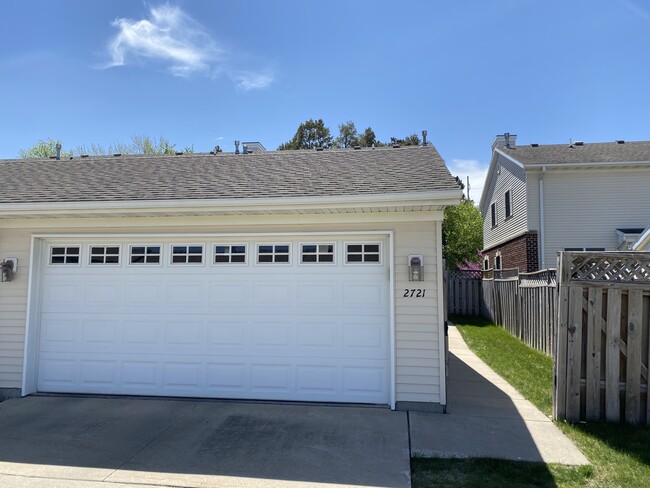 Building Photo - 2721 Hampton St