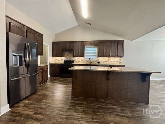 Building Photo - 140 Rolling Oaks Ln