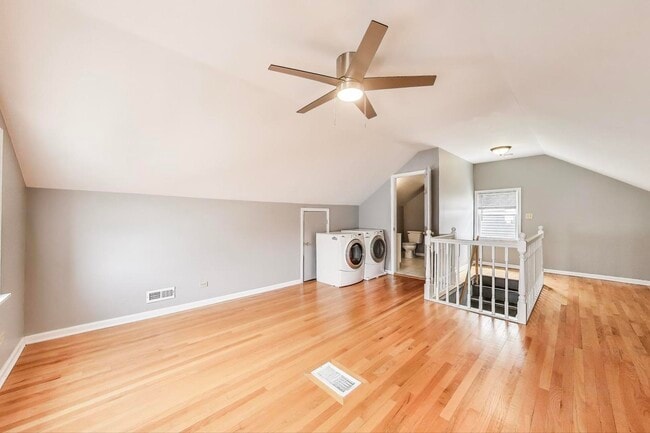 Building Photo - 4118 Prairie Ave