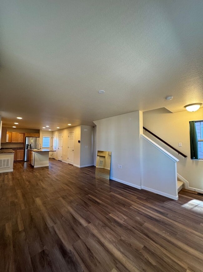 Building Photo - Charming 2 Bed, 2.5 Bath house located off of 119 and 287. Across from Longmont Rec Center and St...