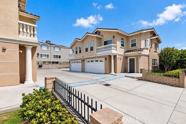 Building Photo - 7592 Artesia Blvd