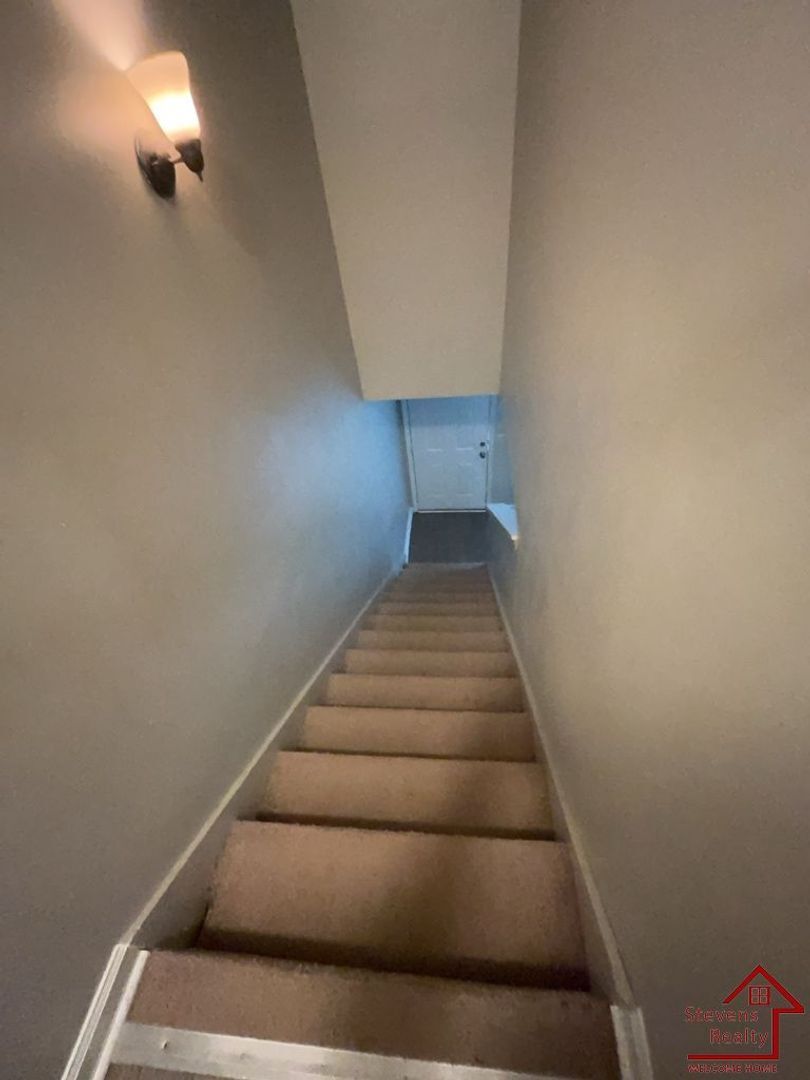 Building Photo - 181 East Ave