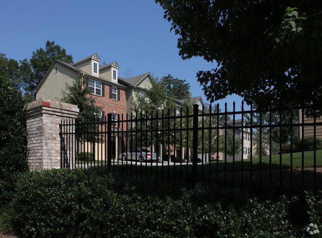 Building Photo - Keystone Gates