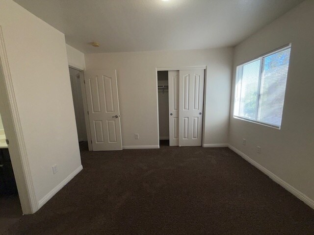 Building Photo - 3520 Glorious Iris Pl