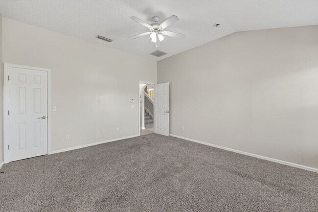 Building Photo - 9205 Redtail Dr