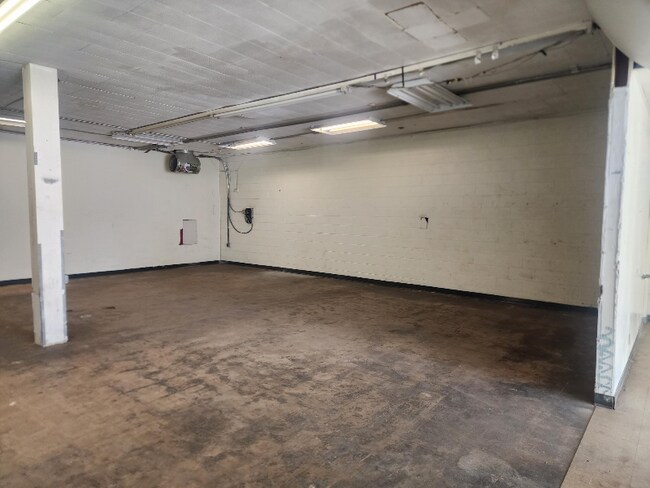 Building Photo - 3208 W County Rd 54G
