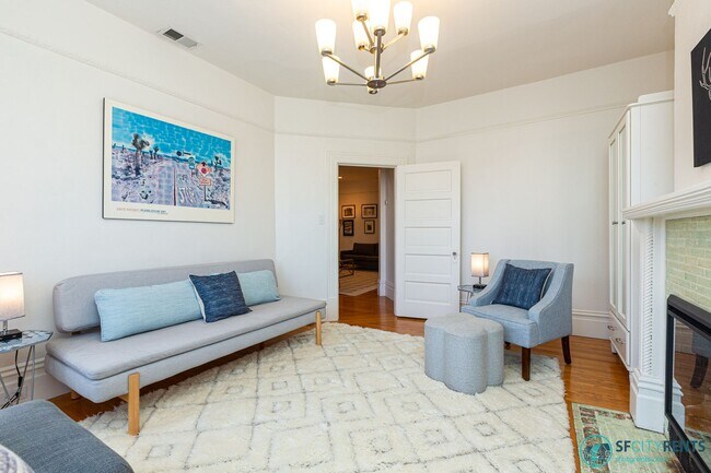 Building Photo - Castro: UNFURNISHED Top Floor Flat w/ Private Deck, W/D in unit & Garage Parking