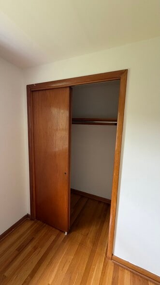 BedRoom 3 - Closet - 2923 Shipley Rd