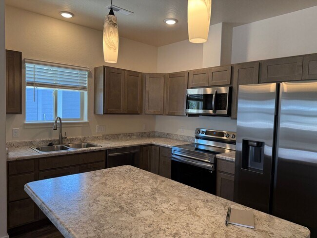 Building Photo - 3138 Platte River Dr