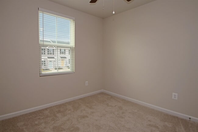 Building Photo - 3325 Marble Lp