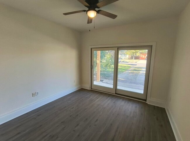 Building Photo - Cozy 3 bedroom, 1 bath home in Westland COMING SOON!