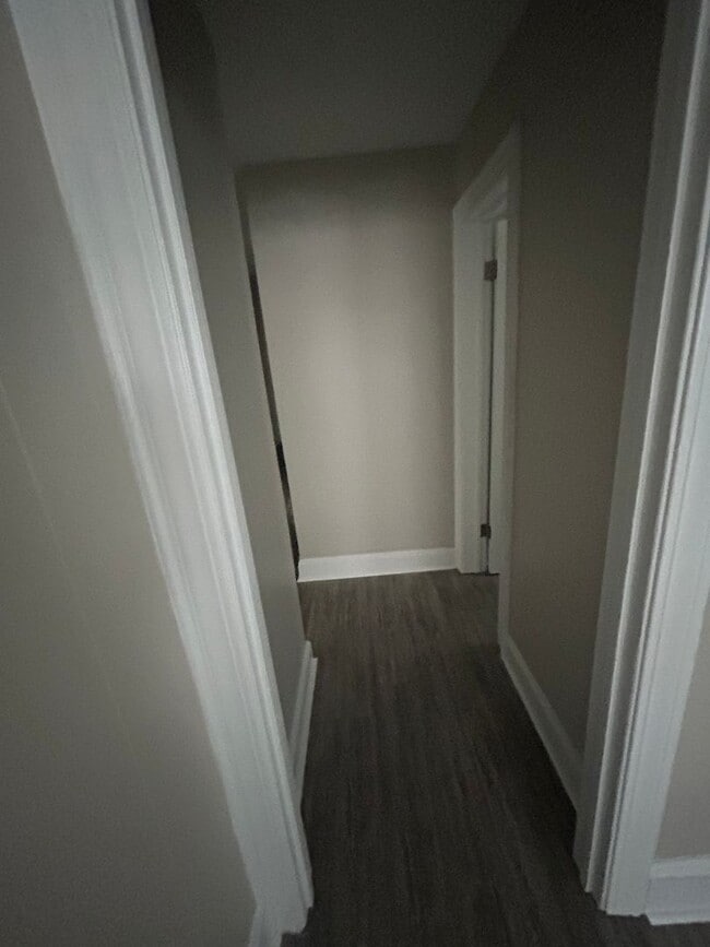 Building Photo - Four Bedroom Two Bath House for Rent $1100...