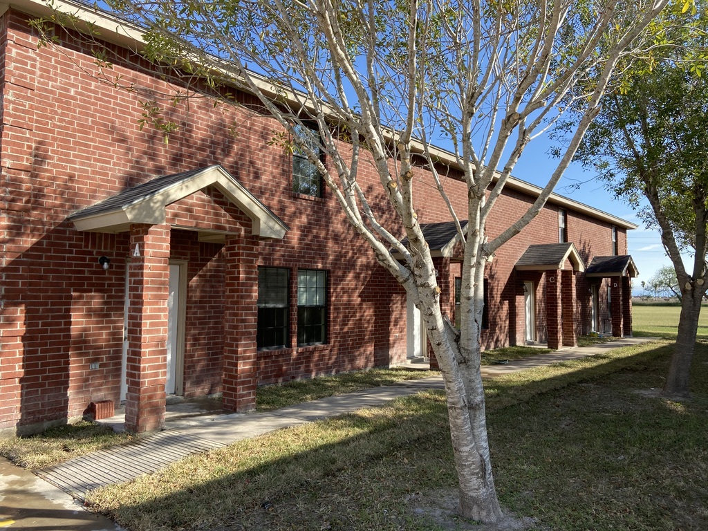 Building Photo - 746 Sonesta Dr