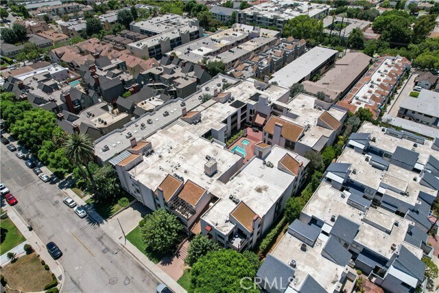 Building Photo - 1325 Valley View Rd