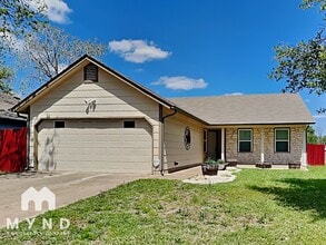 Building Photo - 9716 Meadowheath Dr