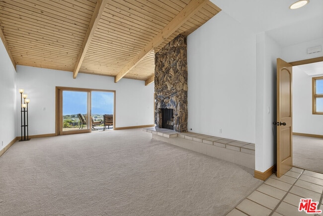 Building Photo - 23907 Malibu Knolls Rd