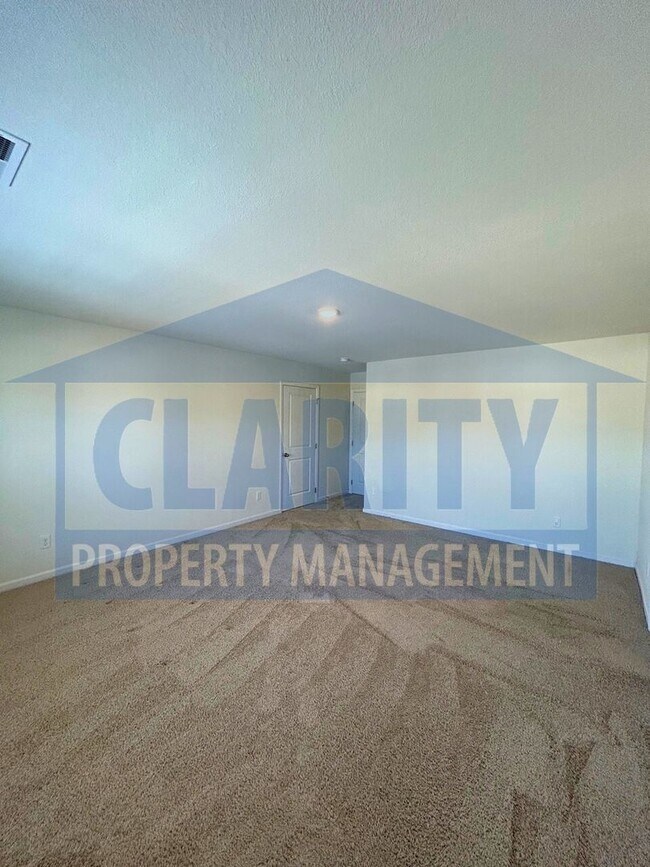 Building Photo - Beautiful 3 bedroom home in new North Cleveland neighborhood!