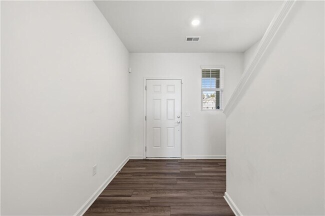 Building Photo - 206 Fenchurch Wy