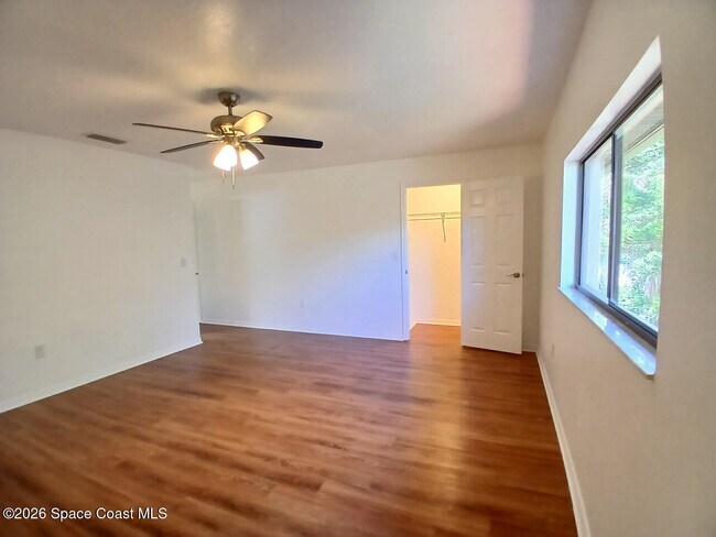 Building Photo - 4125 Ocean Beach Blvd