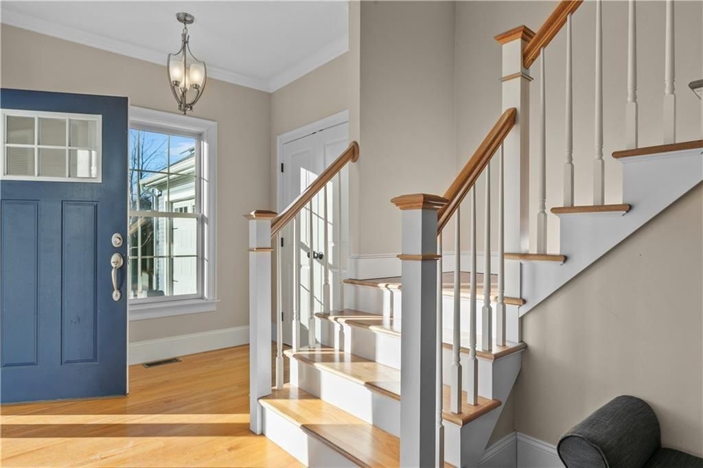 Building Photo - 24 Randolph Way