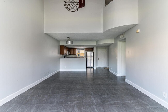 Building Photo - 6299 La Costa Dr