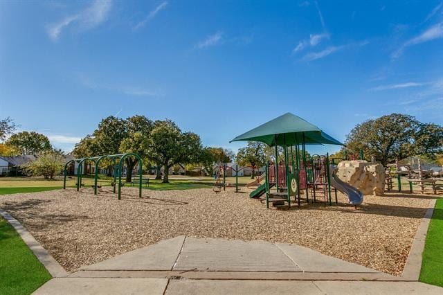 Building Photo - 3929 Commonwealth Dr