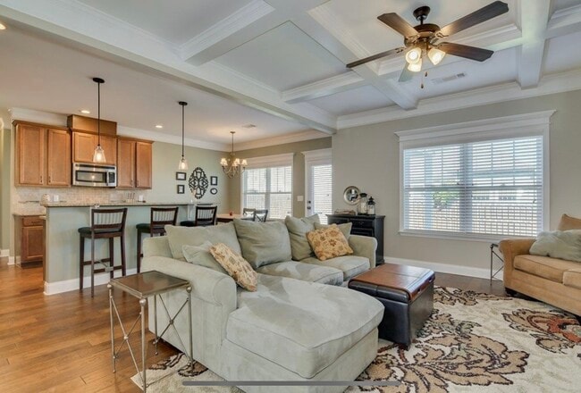 Building Photo - 5464 Everlook Cir
