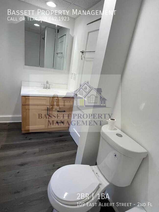 Building Photo - 109 E Albert St