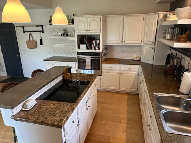 Building Photo - Available June 1st! Beautiful 4-Bedroom, 2...