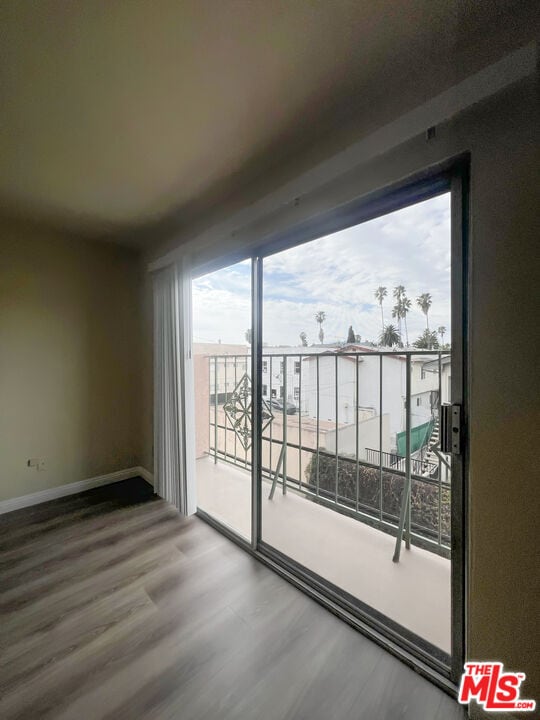 Building Photo - 331 S Gramercy Pl