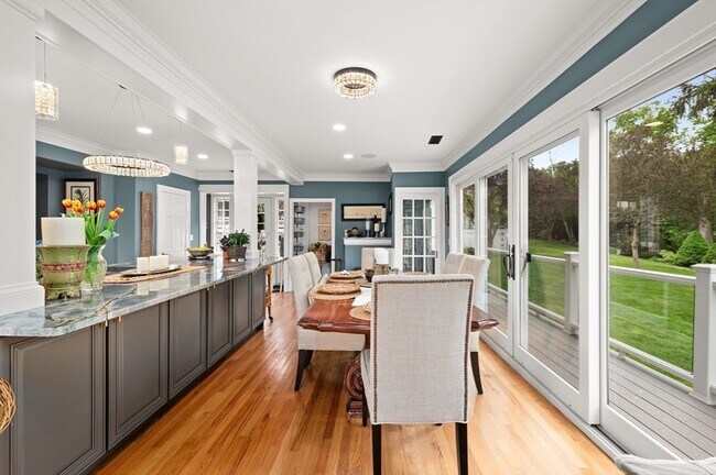 Building Photo - 1 Deer Island St