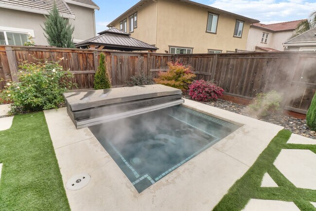 Building Photo - Beautiful 4-Bedroom, 3-Bath Home on a Quiet Cul-de-Sac in Woodland