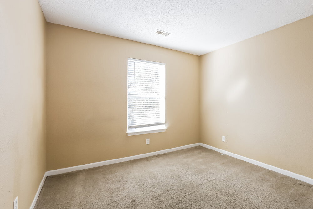 Building Photo - 5959 Redcliff S Ln