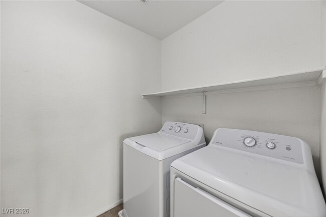 Building Photo - 621 Iron Stirrup Ave