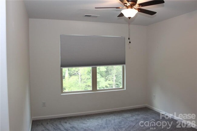 Building Photo - 6017 Sweetbay Ln