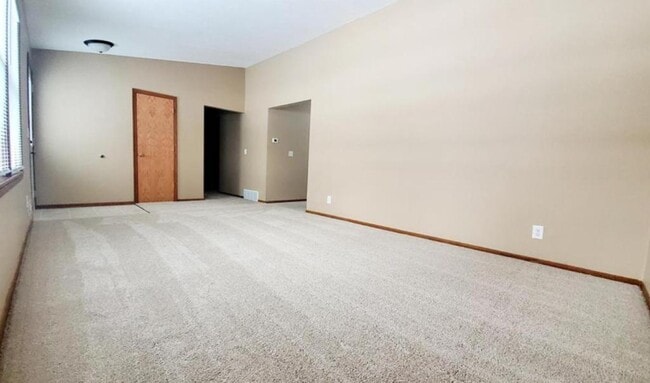 Building Photo - 3119 67th Ave N