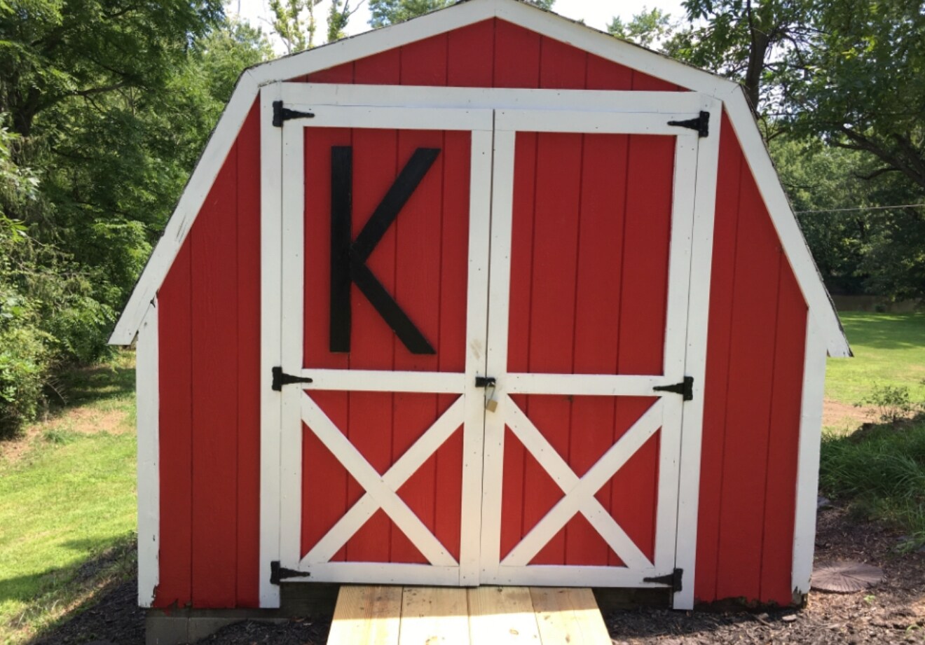 Storage shed - 20986 US-6