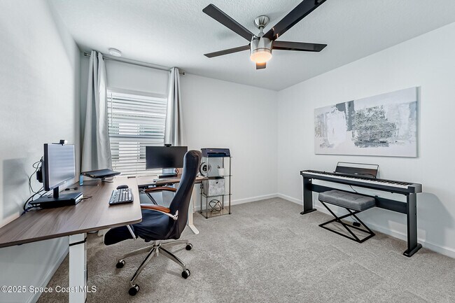 Building Photo - 1377 Colebrook Cir SW