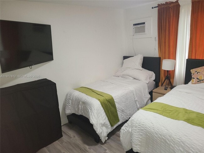 Building Photo - 168 NW 32nd St