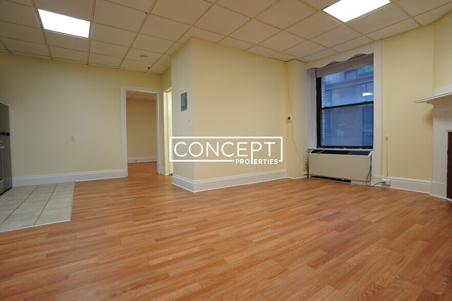 Building Photo - 62 Boylston St