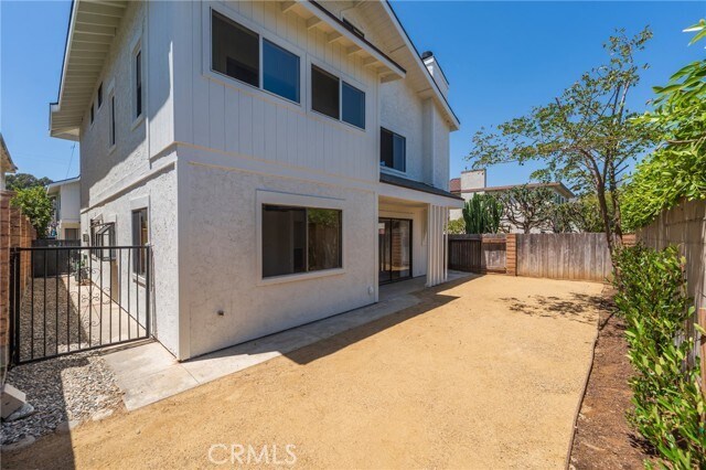 Building Photo - 18326 Mansel Ave
