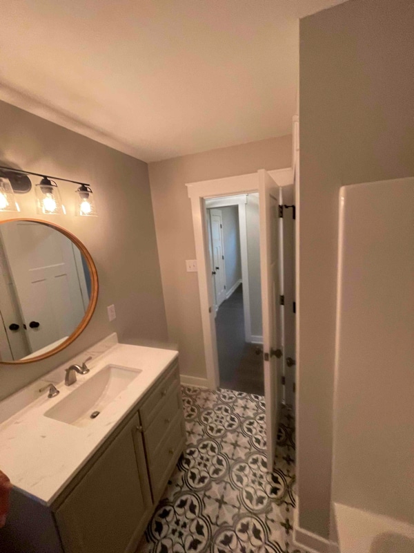 Building Photo - 506 Leander St