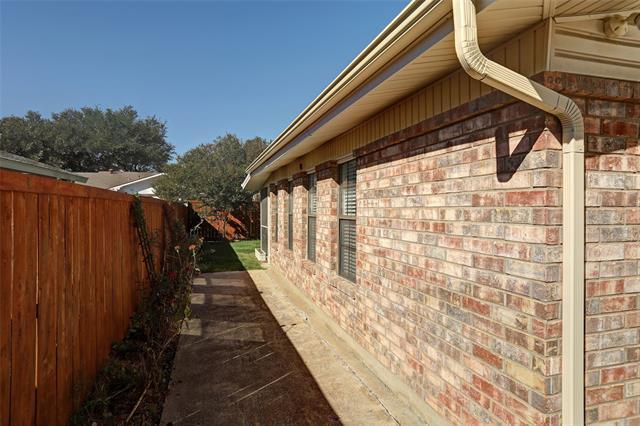 Building Photo - 2105 Wheaton Dr